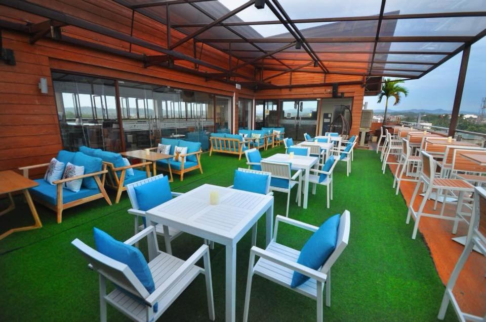 Baypark Hotel Calbayog Extérieur photo