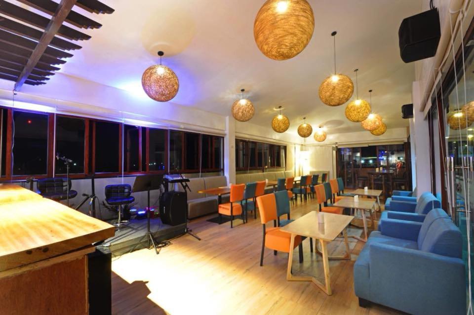 Baypark Hotel Calbayog Extérieur photo
